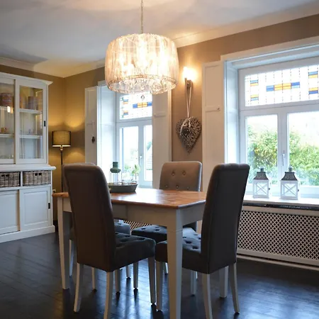 Near The Belgian Border, Cleaning Included Apartment Roosteren
